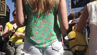 Паула соромиться