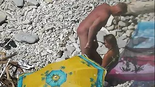 Гламурна молода брюнетка секс українські порно фільми з мудаком